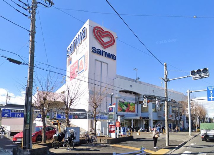 スーパー　スーパー三和（スーパー）まで500m