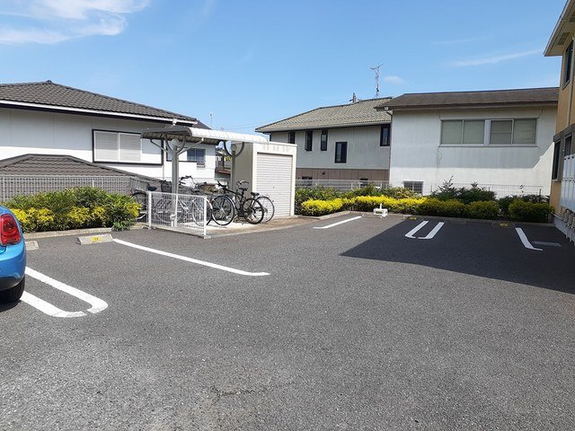 駐車場　駐車場完備です