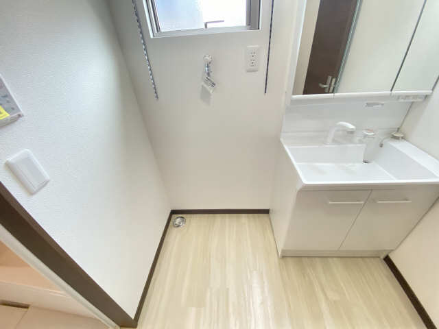 その他部屋・スペース　張替えにより床や壁の色が変更の場合有り　現況優先