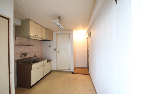 キッチン　※別部屋の写真です