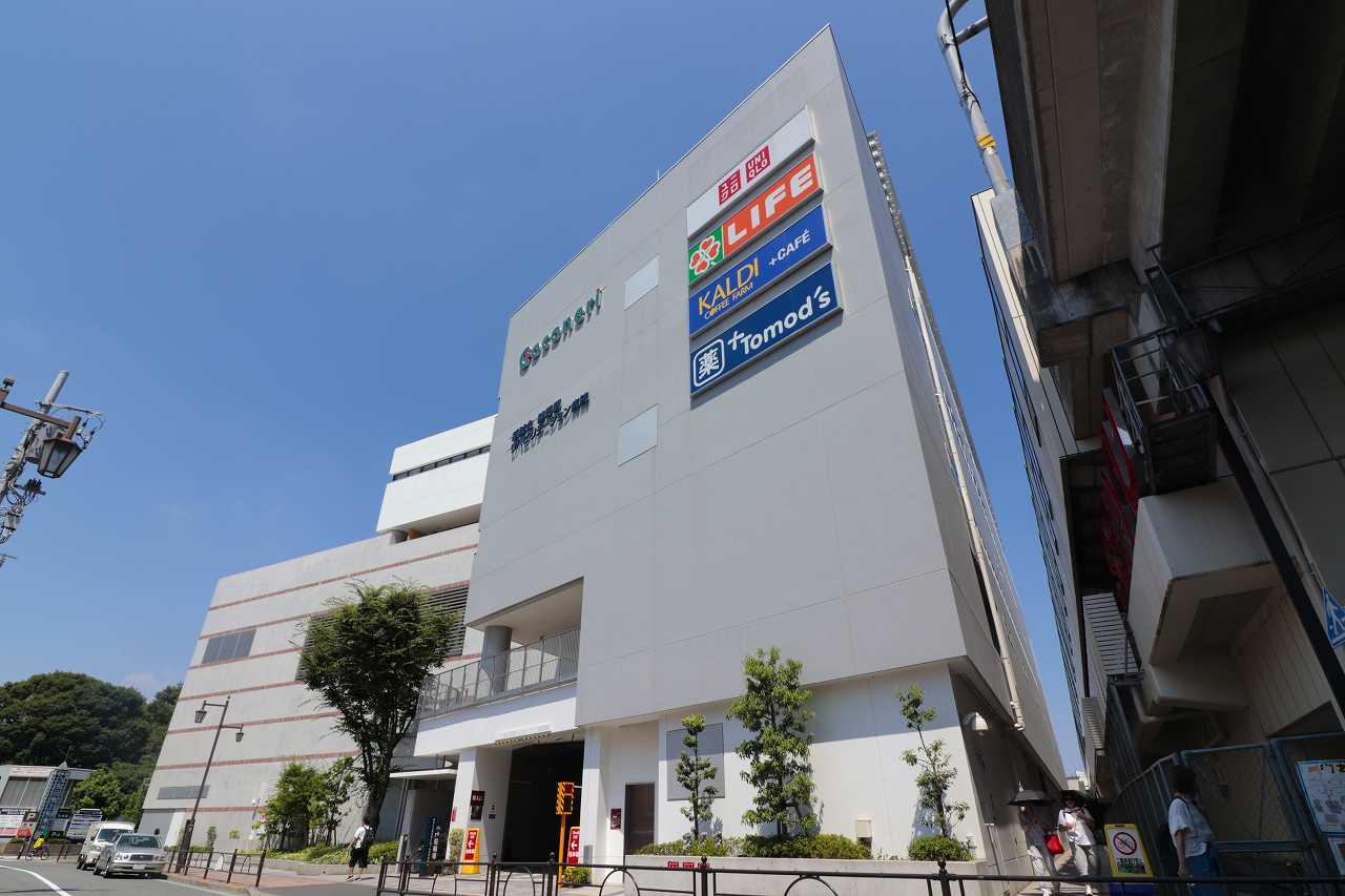ショッピングセンター　複合施設ココネリ（ショッピングセンター）まで640m