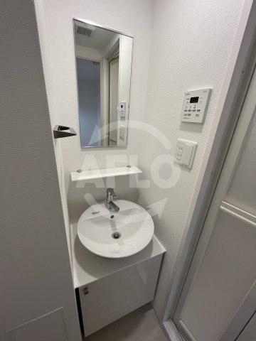 洗面設備　エスリード弁天町クレール　独立洗面台