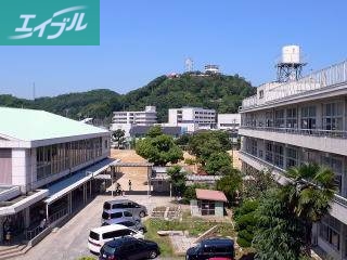 小学校　岡山市立伊島小学校（小学校）まで423m