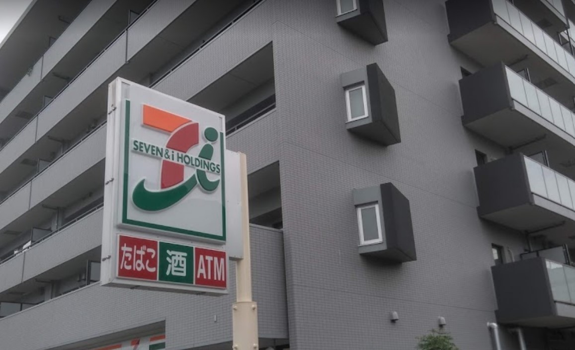 コンビニ　セブンイレブン 江東塩浜店（コンビニ）まで63m