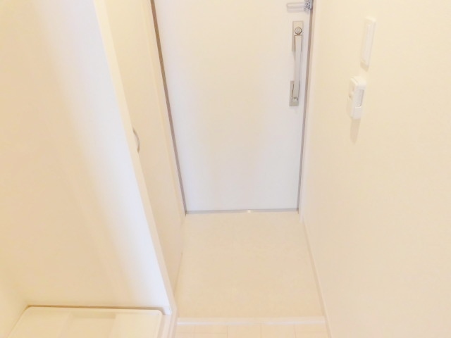 玄関　同型タイプ