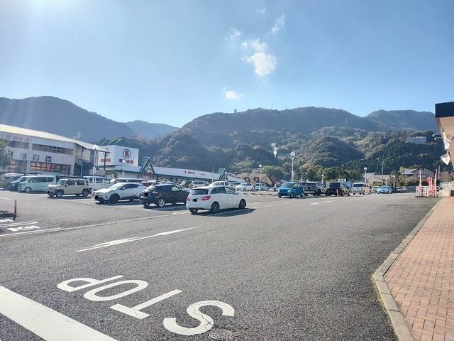 ショッピングセンター　別府山の手ライフガーデン（ショッピングセンター）まで450m