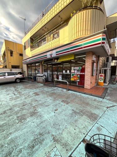 コンビニ　セブンイレブン 荒川東尾久2丁目店（コンビニ）まで511m