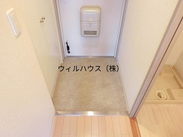 玄関　シューズボックスあり！