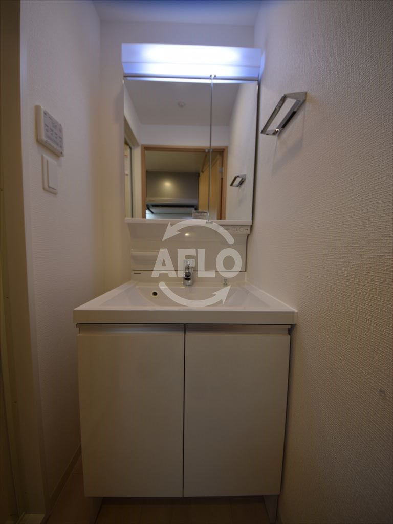 洗面設備　スプランディッド桜川　独立洗面台