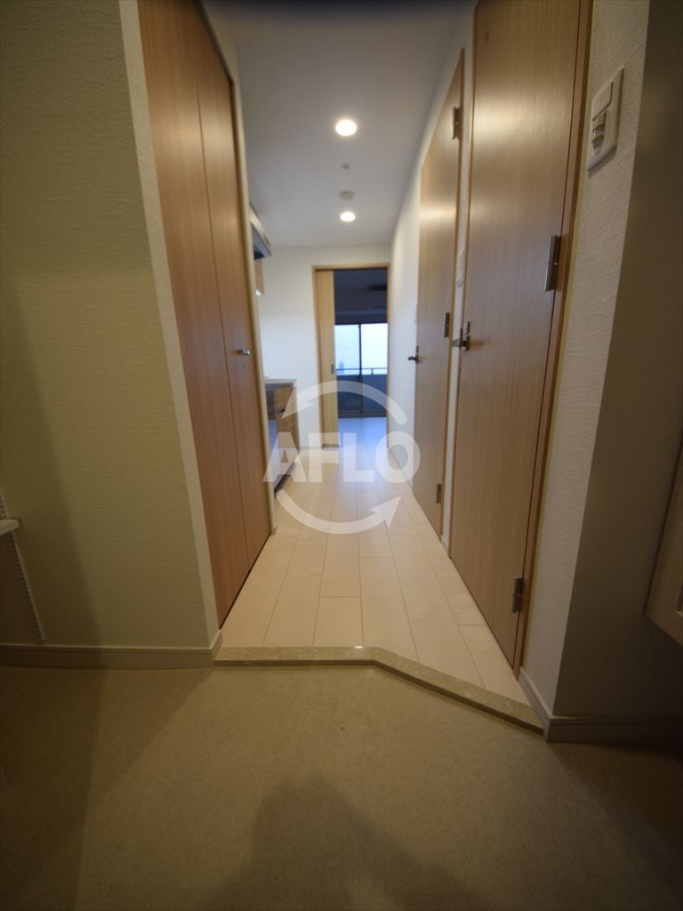 玄関　スプランディッド桜川　玄関