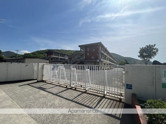 中学校　赤穂市立中学校赤穂東中学校（中学校）まで1136m