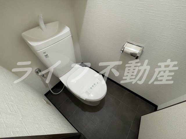 トイレ　清潔感のあるトイレです