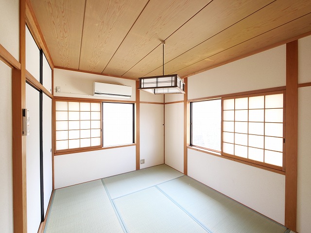 その他部屋・スペース　広くて明るい寝室
