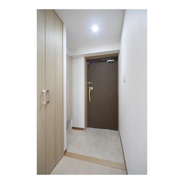 玄関　※写真は同タイプ住戸です。