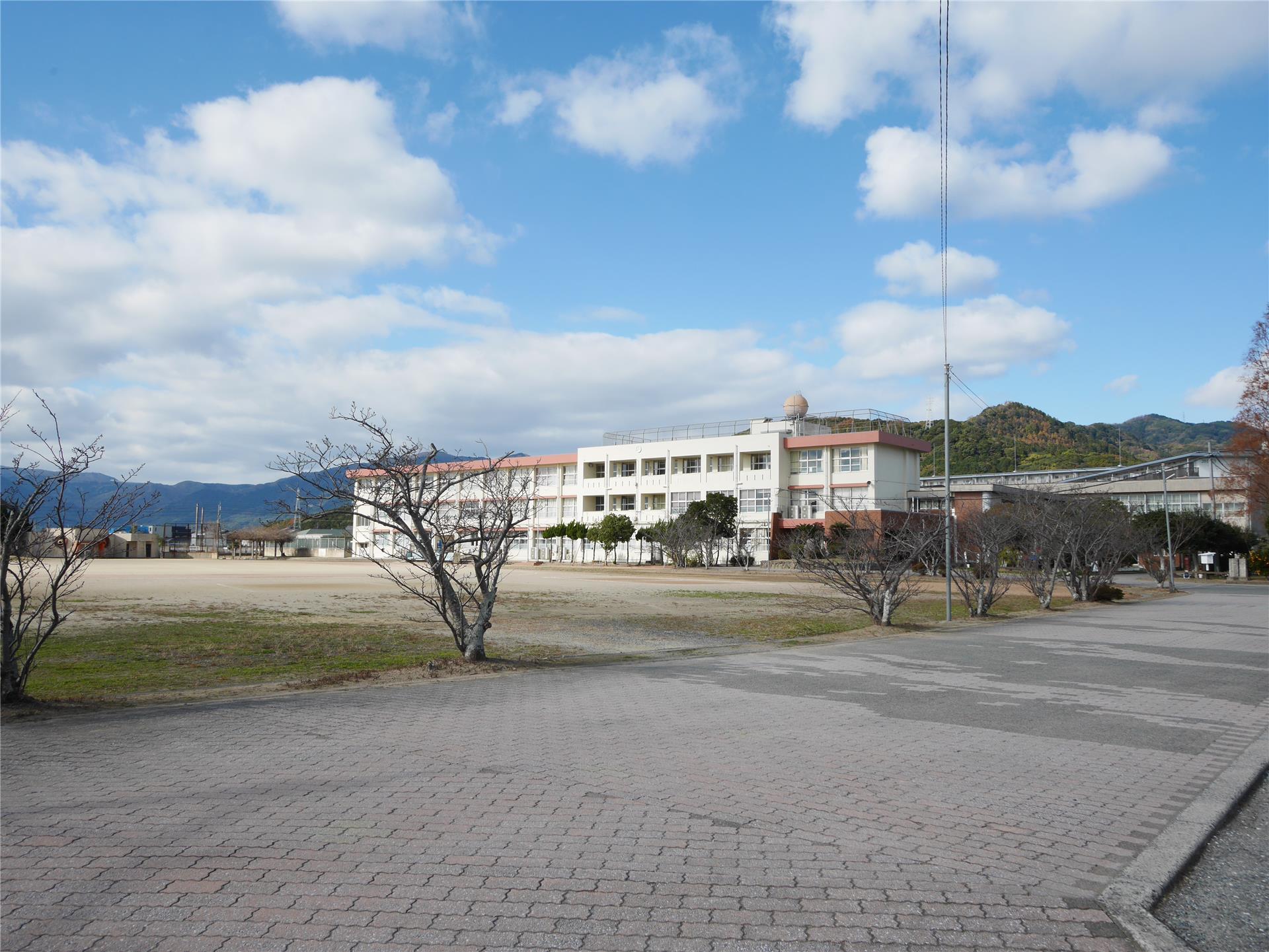小学校　行橋北小学校（小学校）まで1100m