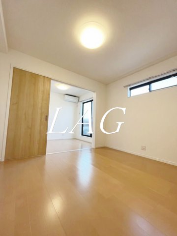 居室・リビング　洋室のお部屋です。