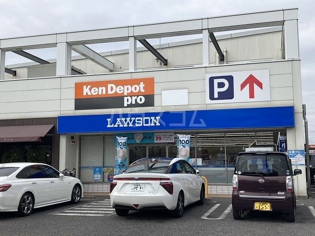 コンビニ　ローソン　中村岩塚店（コンビニ）まで693m