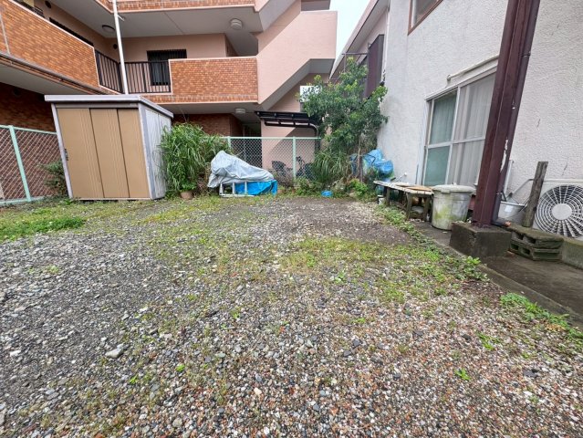 駐車場　駐車場空有です 別途：10 000円