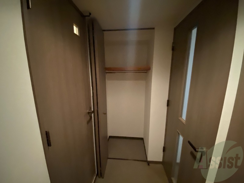 収納　玄関には収納があります。すっきり片づけましょう！