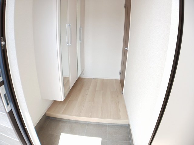 玄関　シンプルで使いやすい玄関です