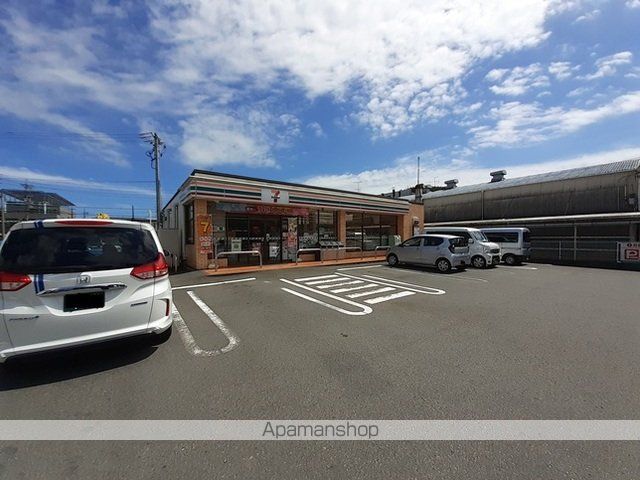 コンビニ　セブンイレブン沓谷６丁目店（コンビニ）まで200m