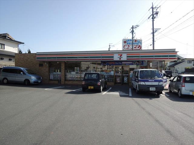 コンビニ　セブンイレブン（コンビニ）まで387m
