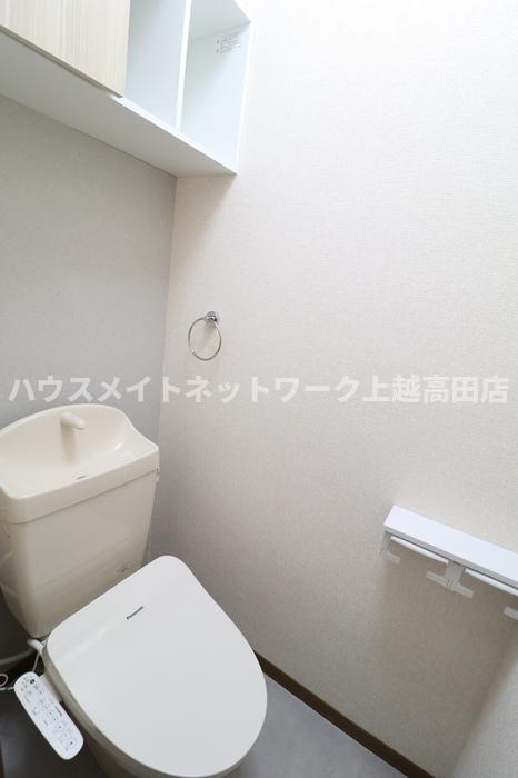 トイレ　温水洗浄暖房便座