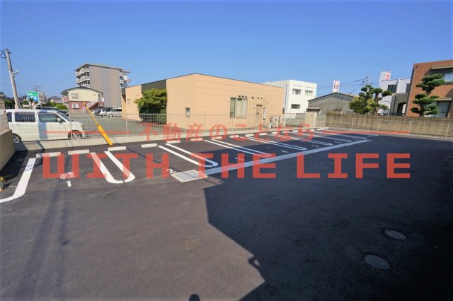 駐車場　駐車場完備です
