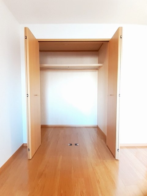 収納　図面と現状に相違がある場合には現状を優先