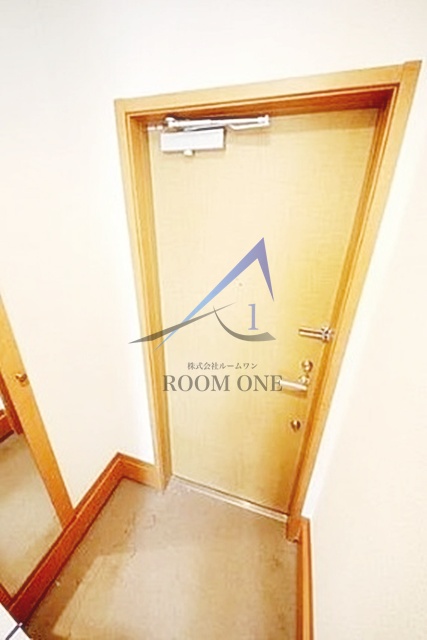 玄関　玄関です。