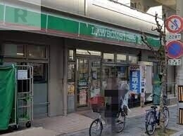 コンビニ　ローソンストア100淀川西三国店（コンビニ）まで127m