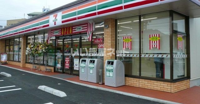 コンビニ　セブンイレブン 岡山奥田店（コンビニ）まで647m