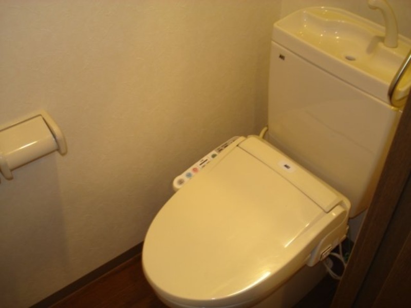 トイレ　図面と現状に相違がある場合には現状を優先