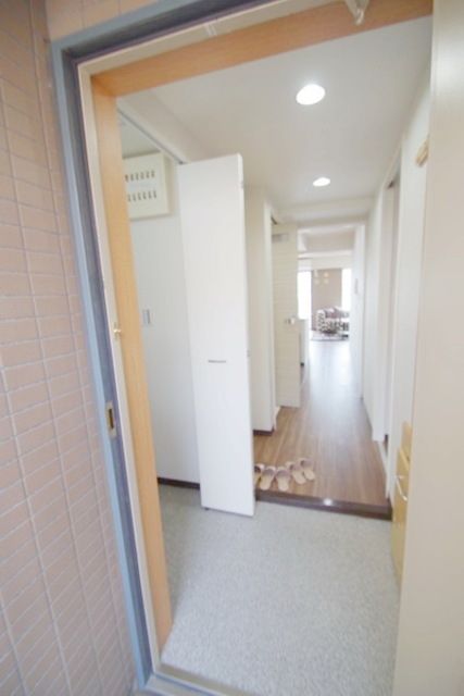 玄関　★お部屋探しはタウンハウジング稲田堤店まで★