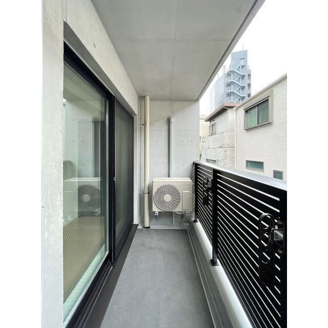 バルコニー　■バルコニー＆眺望■主要採光面：南西向き
