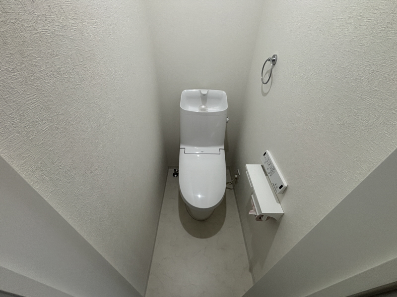 トイレ　※別部屋の写真です