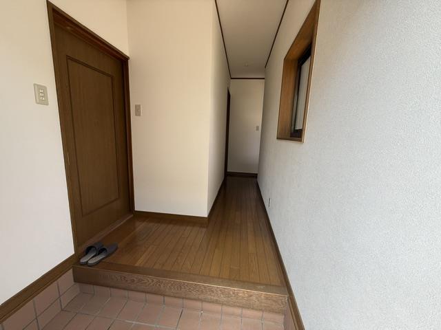 高砂戸建の玄関写真
