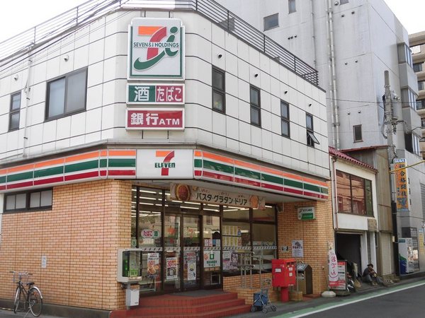 コンビニ　セブンイレブン草加氷川中央店（コンビニ）まで20m