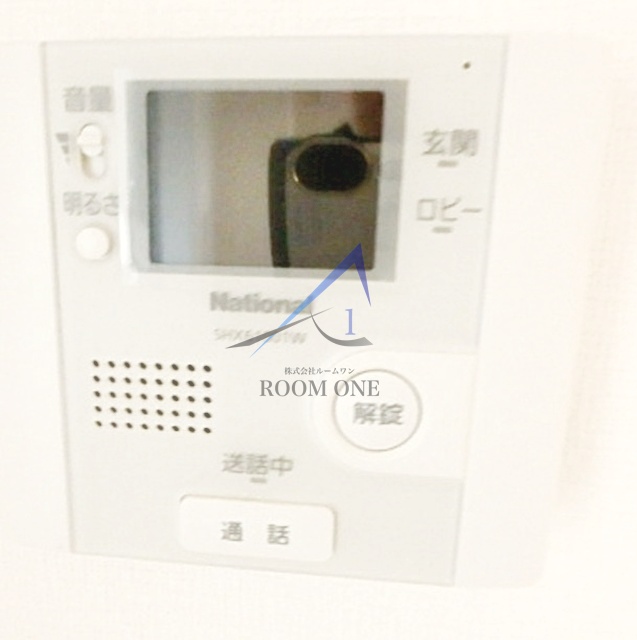 セキュリティ　モニター付きインターホンです。