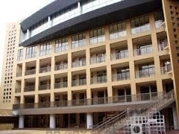 小学校　追手門学院小学校（小学校）まで693m