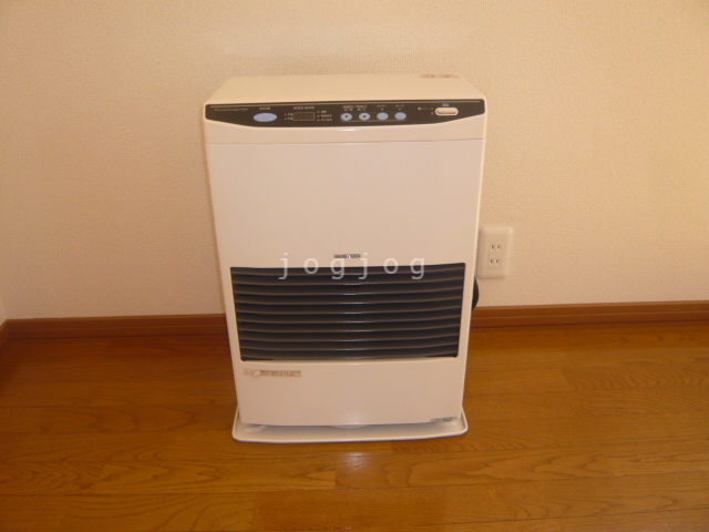 その他設備　灯油ＦＦストーブ