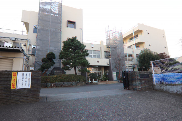 中学校　千葉市立草野中学校（中学校）まで800m