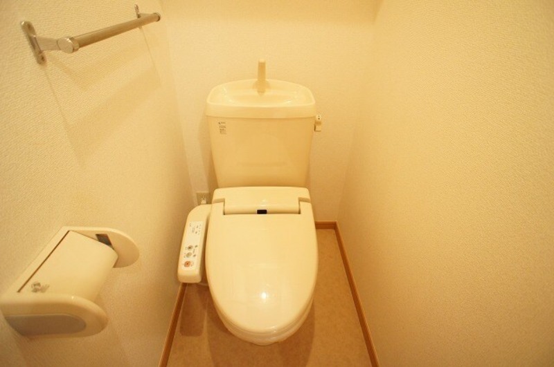 トイレ　図面と現状に相違がある場合には現状を優先