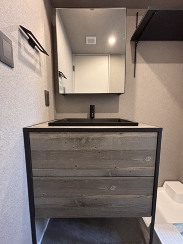 洗面設備　同マンション別部屋