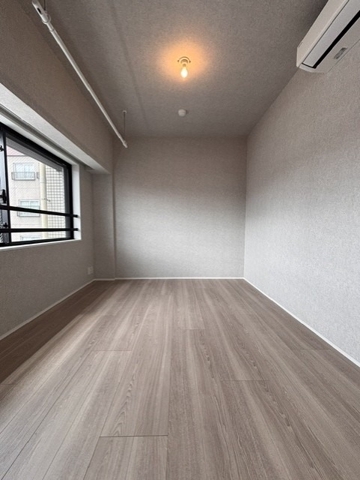 居室・リビング　同マンション別部屋