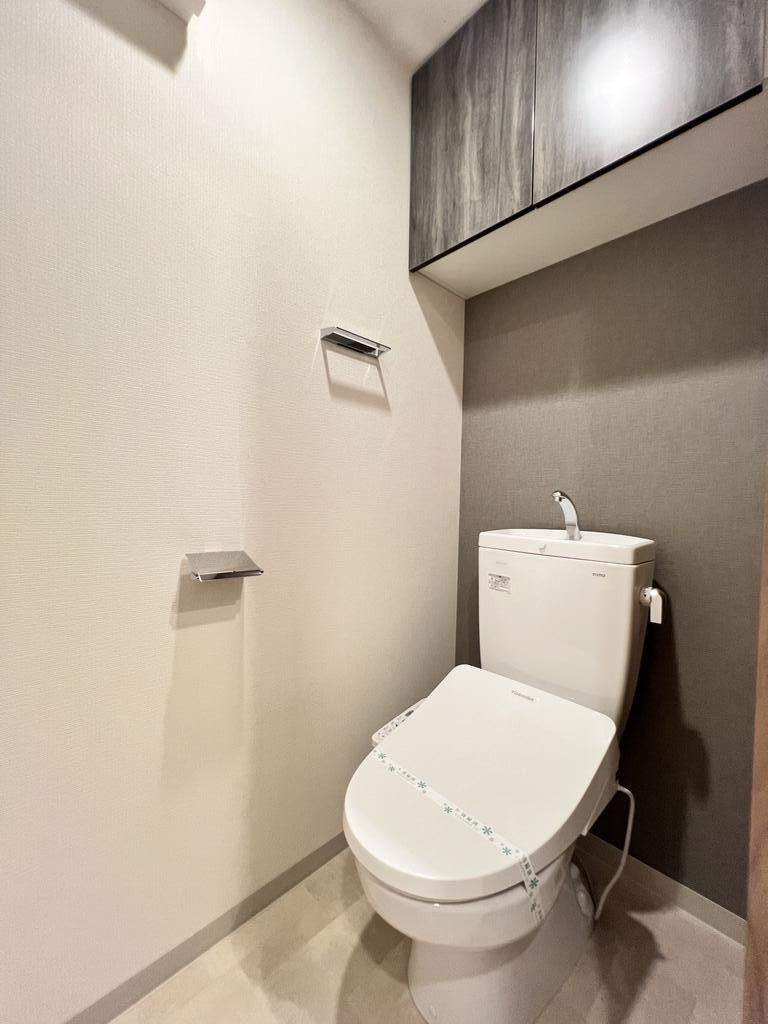 トイレ　シャワートイレです