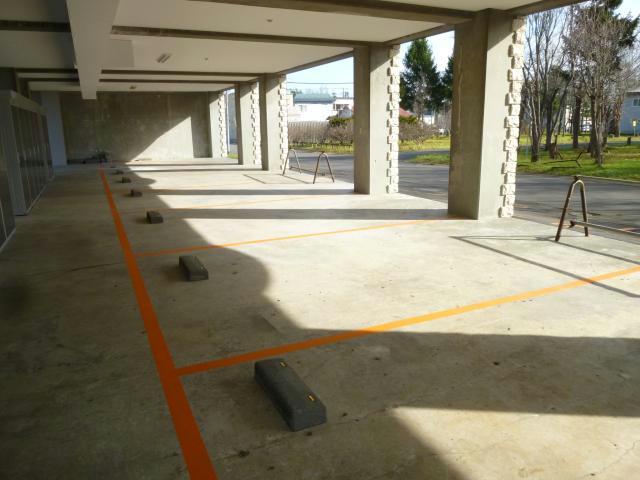 駐車場　駐車場