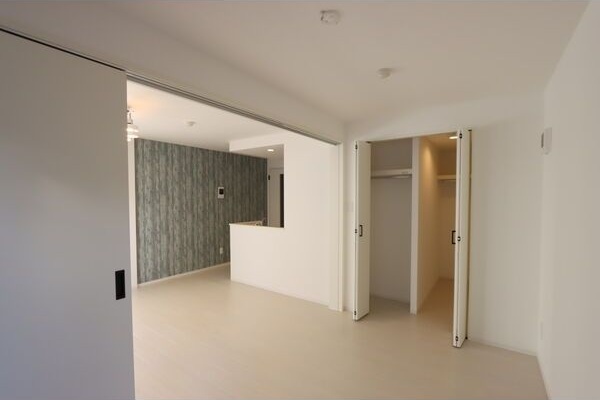 その他設備　壁面が多く家具の配置のしやすいお部屋です