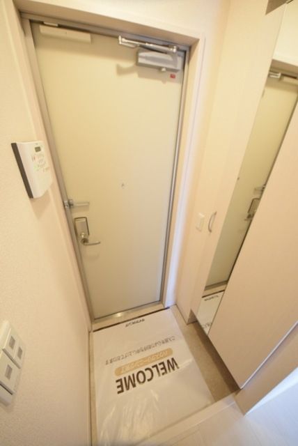 玄関　お問合せはタウンハウジングまで！※現地待合わせ相談可能