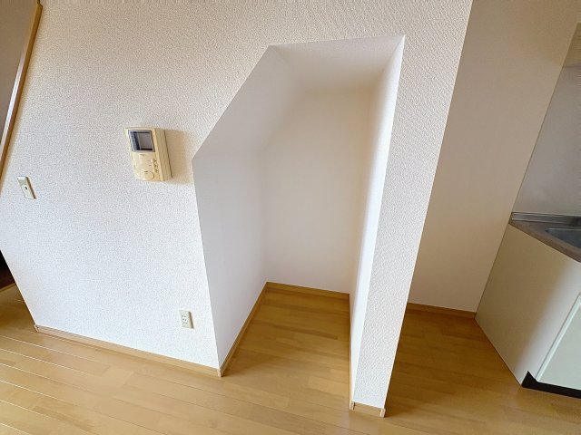 その他　掲載写真は同型モデルを掲載しており実際のお部屋と仕様等が異な
